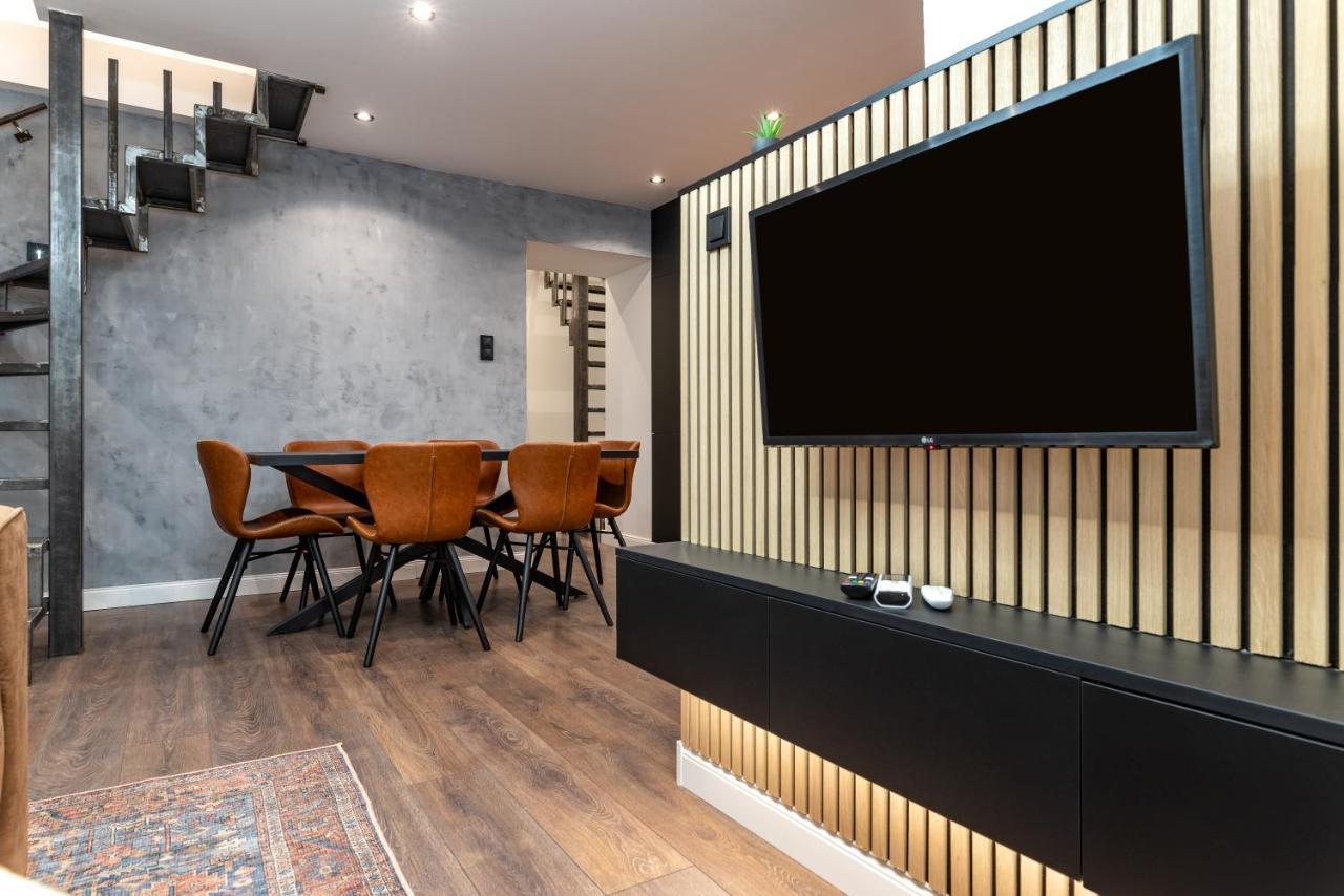 Downtown Luxury By Stlcz With 2 Bathrooms Budapest Exterior photo