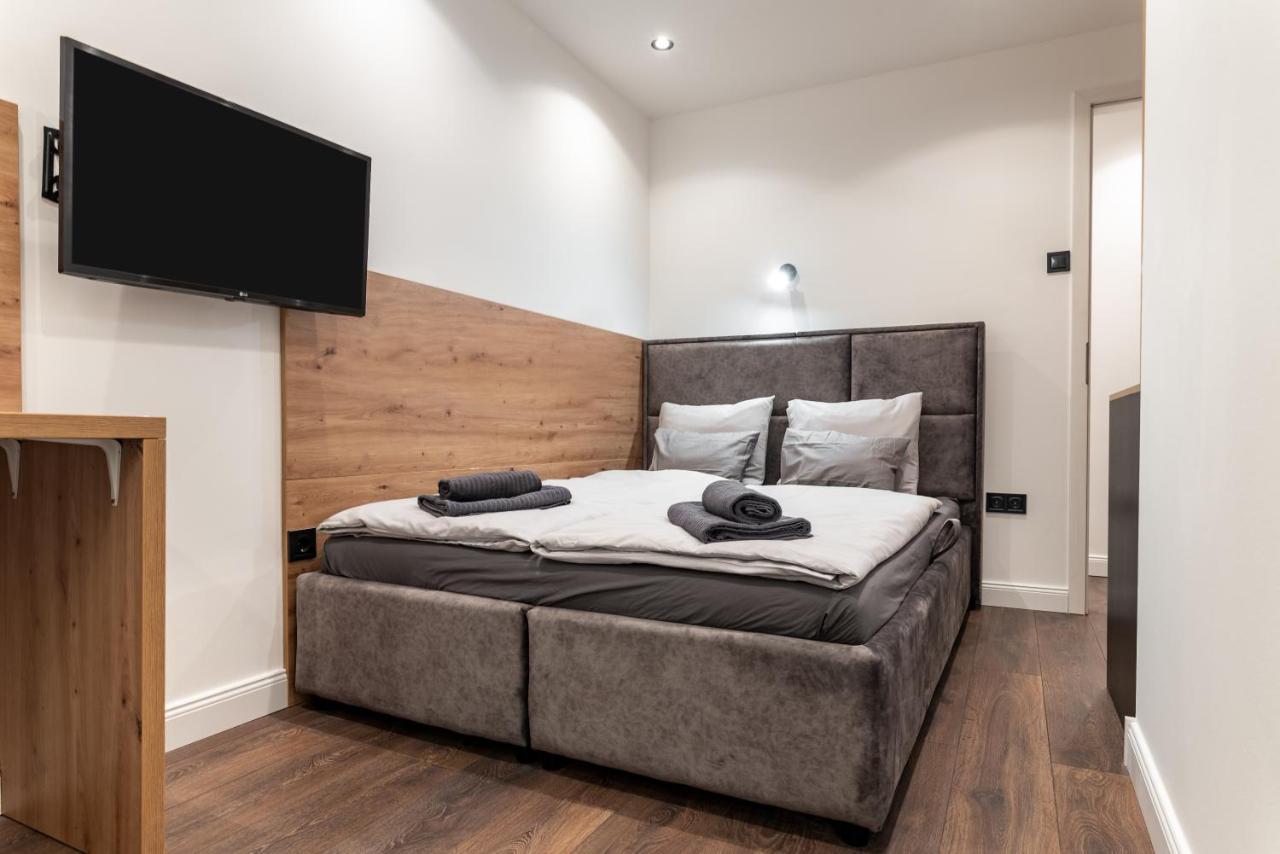 Downtown Luxury By Stlcz With 2 Bathrooms Budapest Exterior photo