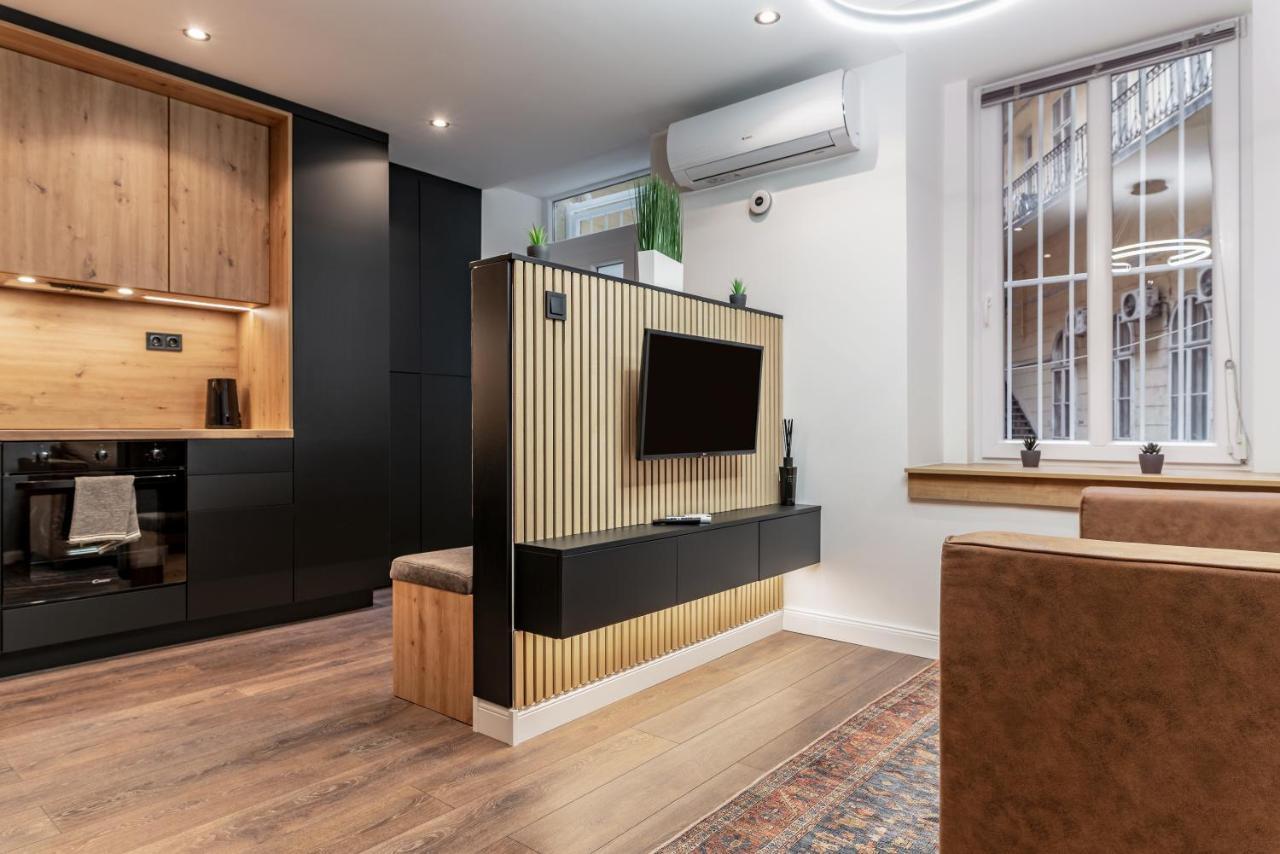 Downtown Luxury By Stlcz With 2 Bathrooms Budapest Exterior photo